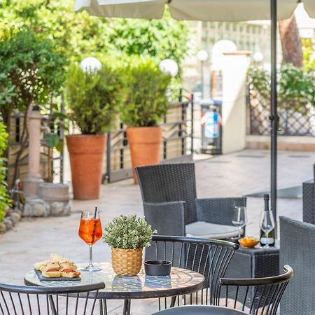 Hotel Vannucci Rimini Ngoại thất bức ảnh