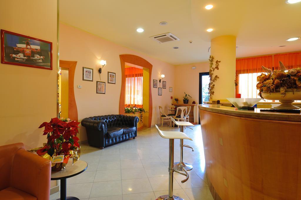 Hotel Vannucci Rimini Ngoại thất bức ảnh