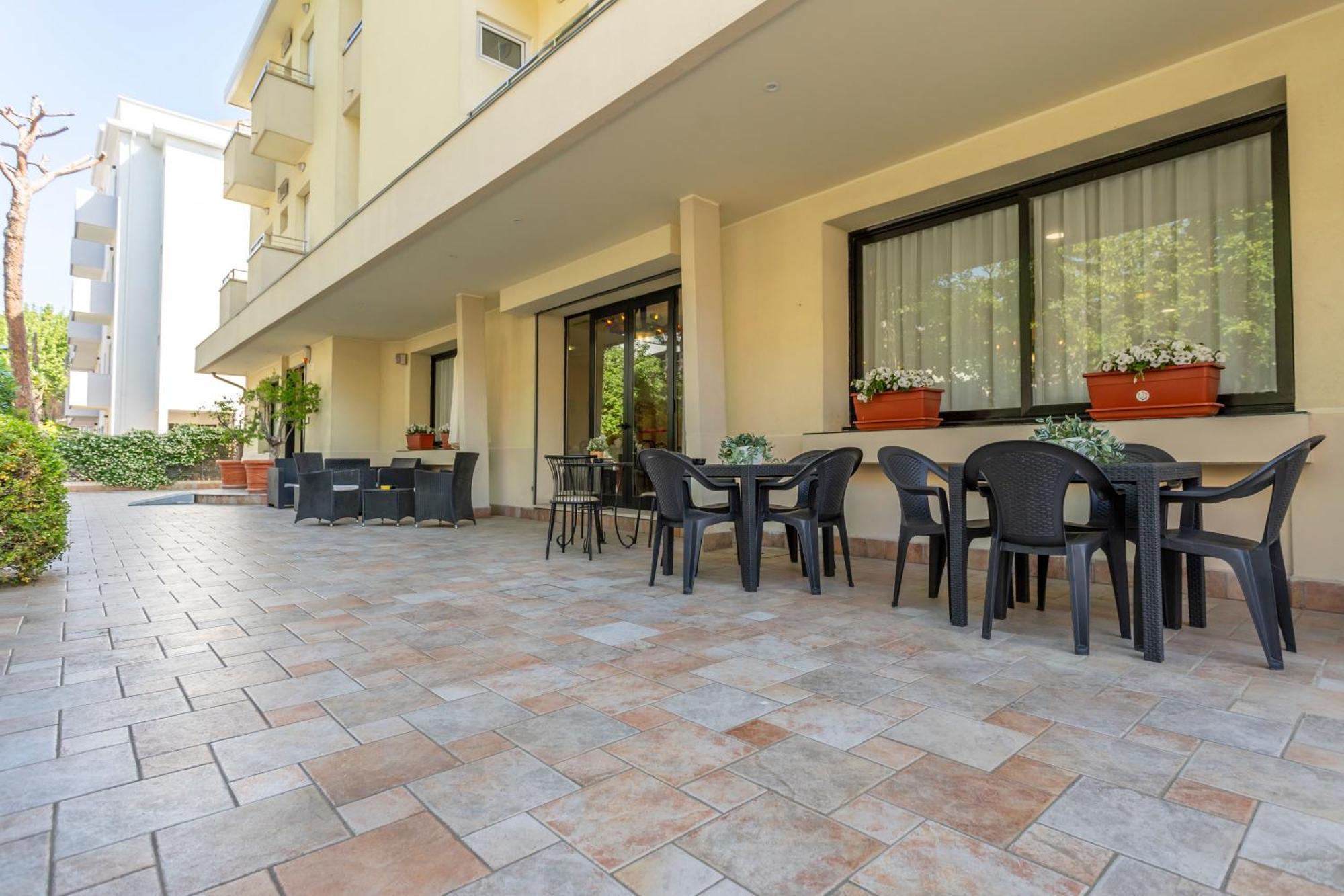 Hotel Vannucci Rimini Ngoại thất bức ảnh